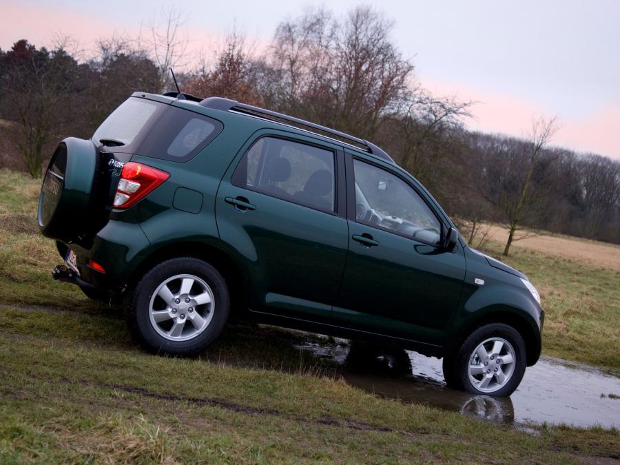  Daihatsu Terios Pirsch 2008 года  (фото 7 из 16)